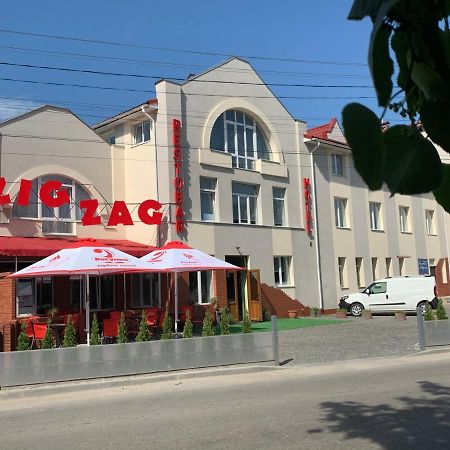 Zig Zag Hotel Kamianets-Podilskyi Exterior photo
